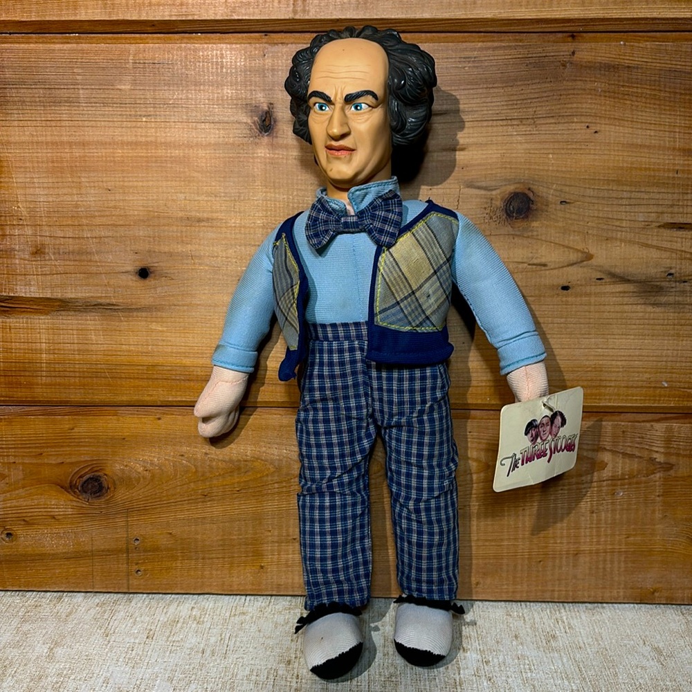 Vintage 1999 Three Stooges "Larry" ! New with tags old Stock! NWT